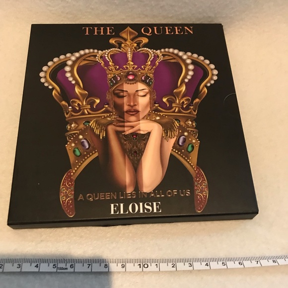 Eloise the Queen shadow palette - Picture 2 of 3